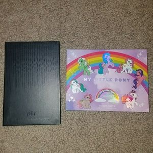 2 Like New Eyeshadow Palettes